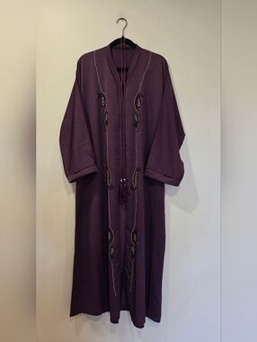 Embroidered Long Open Abaya - Deep Plum